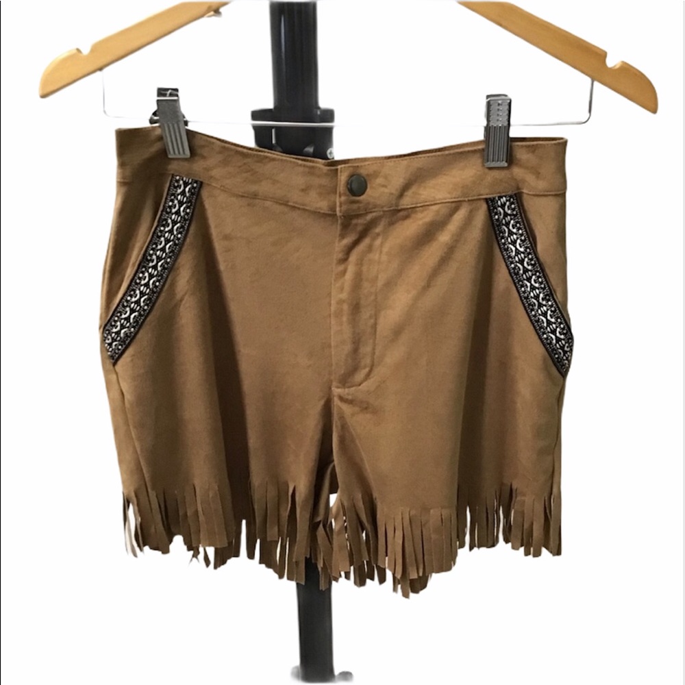 NWOT Boho-chic POL Suede-Like Fringed Shorts